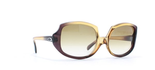 Christian Dior 644 Online now