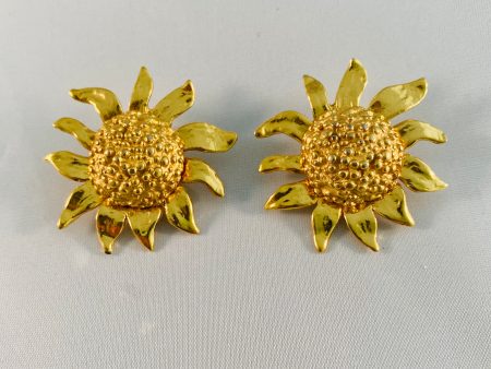 Yves Saint Laurent Vintage earrings Online